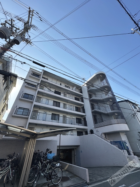 建物外観　鉄筋コンクリート造・ガッチリとした建物です♪♪