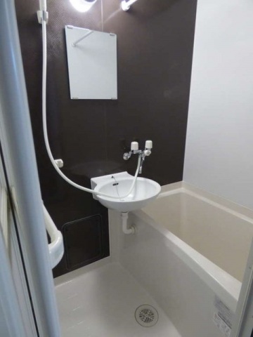 バス・シャワールーム　バス・トイレ別　浴室乾燥機