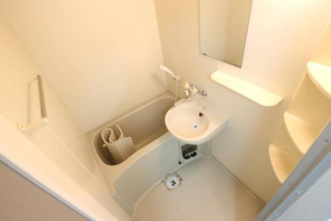 バス・シャワールーム　浴室