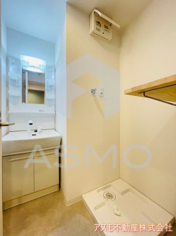 洗面設備　同マンション別部屋　参考写真