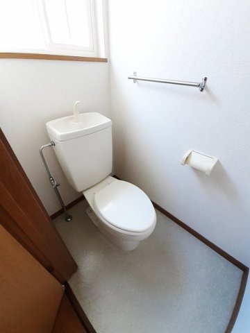 トイレ　清潔感のあるトイレです