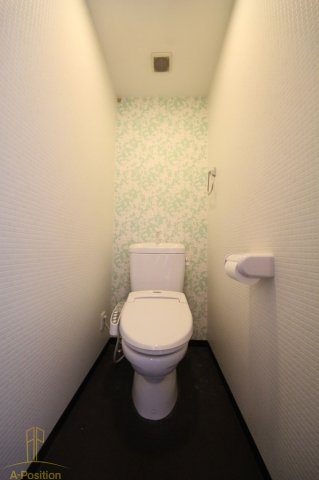 トイレ　リバープレイス梅田北