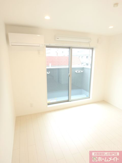 居室・リビング　同メーカー施工例