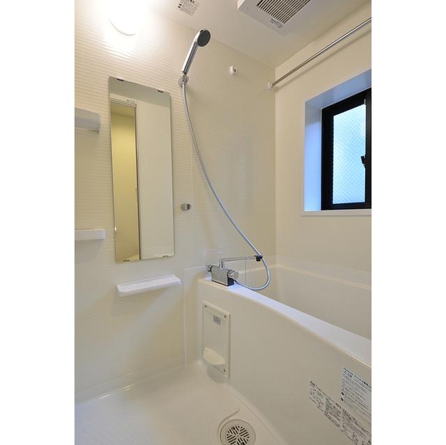 バス・シャワールーム　バス