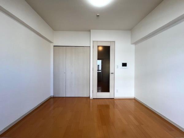 居室・リビング　※別部屋の参考写真です。