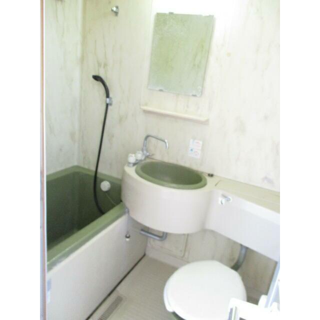 洗面設備　参考の１０１号室