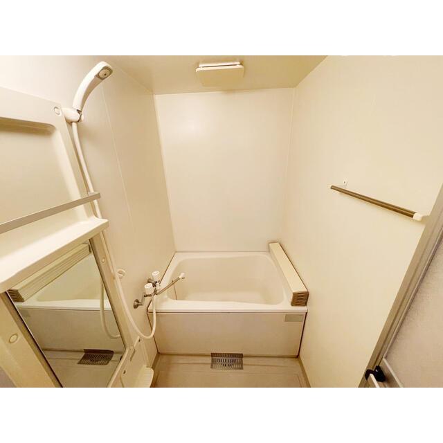 バス・シャワールーム　お風呂で日々の疲れを落としましょう