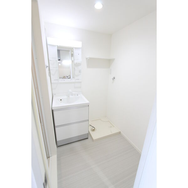 洗面設備　※同じシリーズの室内写真