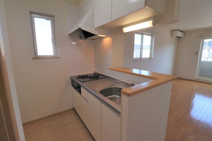 キッチン　※反転タイプのお写真です