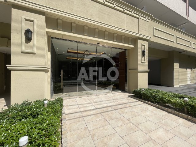 エントランス　スプランディッド江坂駅前　エントランス