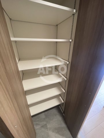 収納　スプランディッド江坂駅前　シューズインクローゼット