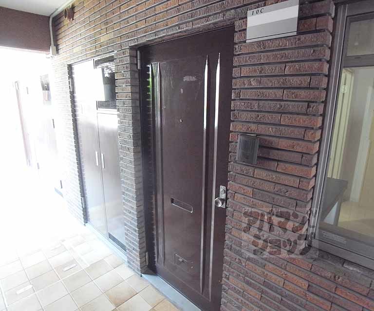 その他設備　玄関ドアです。