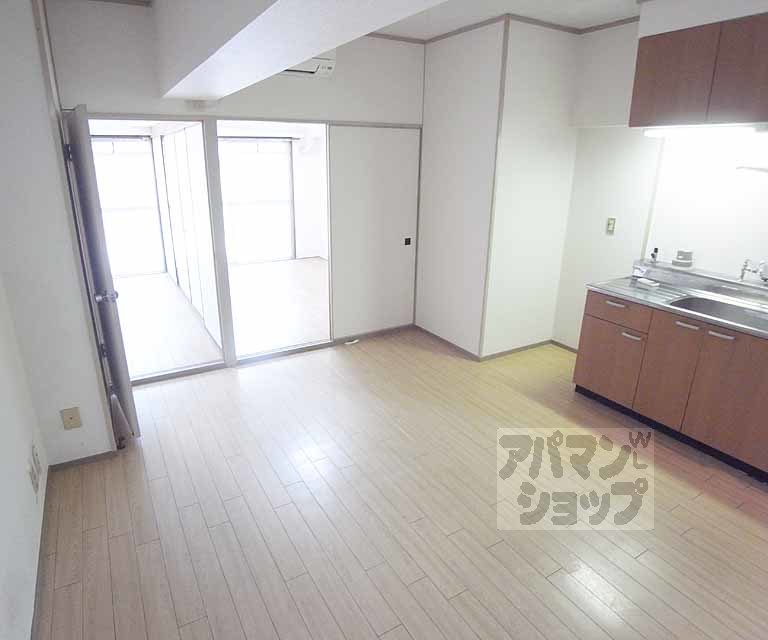 居室・リビング　８帖のリビングです。