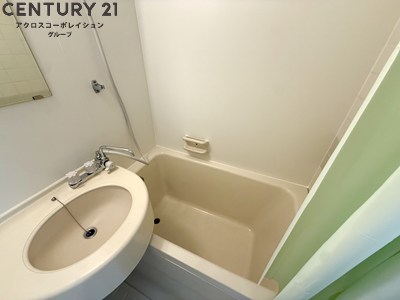 バス・シャワールーム　シンプルで機能的なユニットバスです！