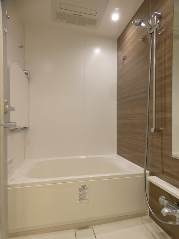 バス・シャワールーム　バス※別部屋参考写真