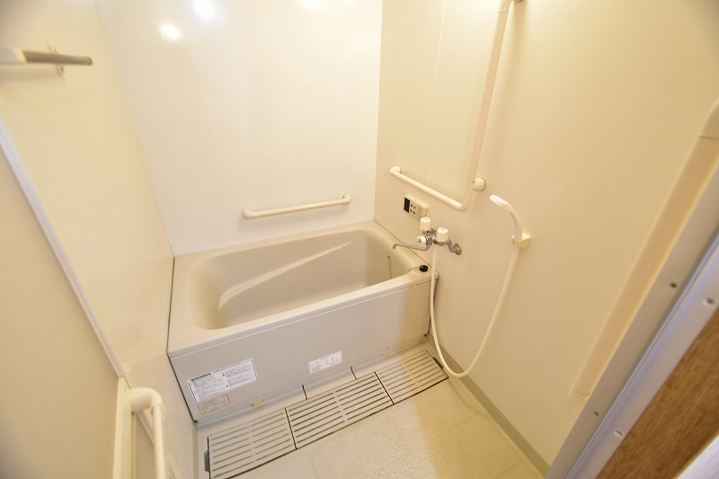 バス・シャワールーム　※参考写真（別のお部屋の写真になります。）