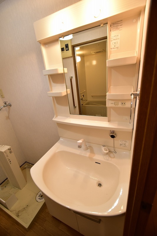 洗面設備　※参考写真（別のお部屋の写真になります。）