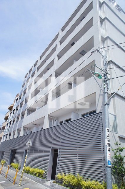 建物外観　おしゃれな外観