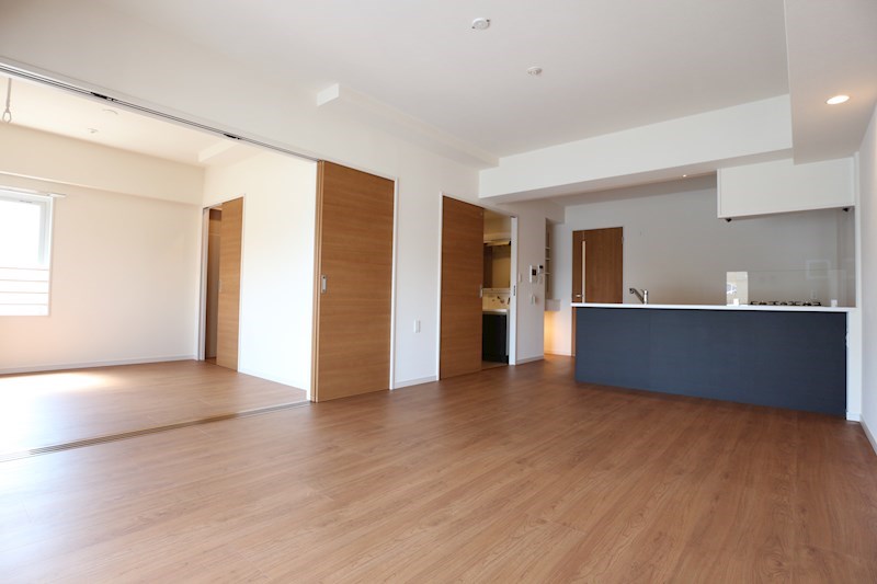 居室・リビング　写真は同型物件（現況優先）