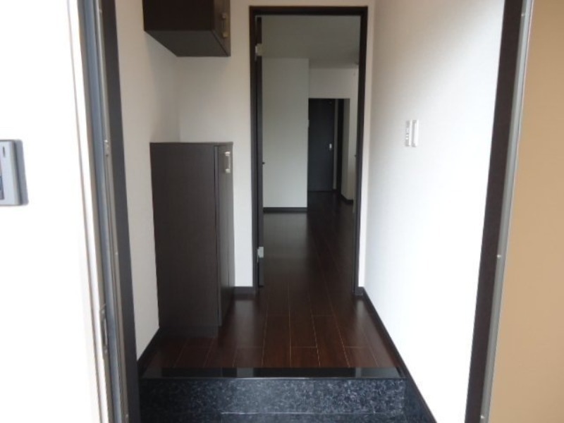 玄関　図面と現状に相違がある場合には現状を優先