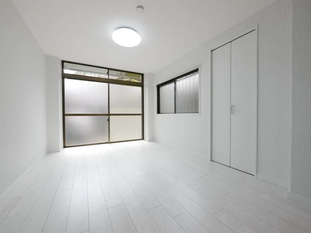 その他部屋・スペース　★２面採光の洋室★