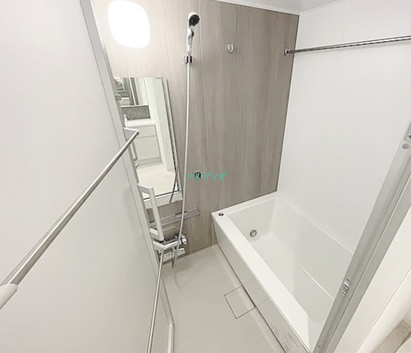 バス・シャワールーム　浴室