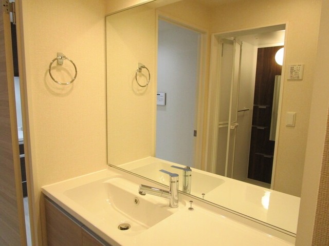 洗面設備　同仕様