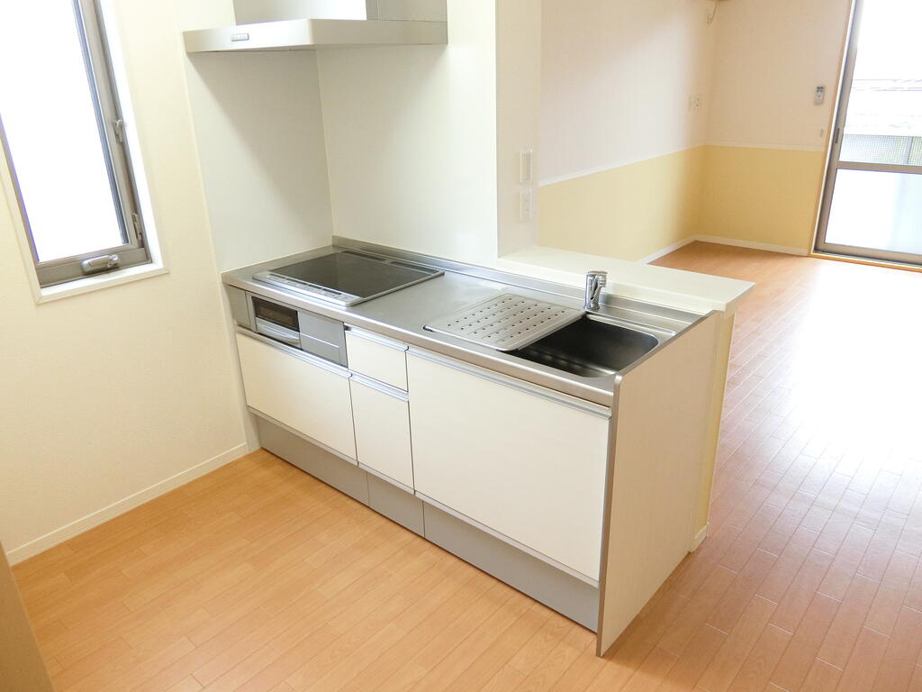 キッチン　写真は同施工会社の別部屋を使用しております。