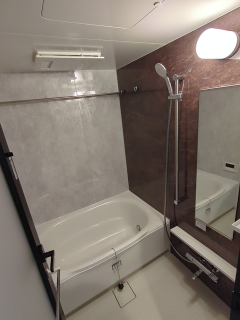 バス・シャワールーム