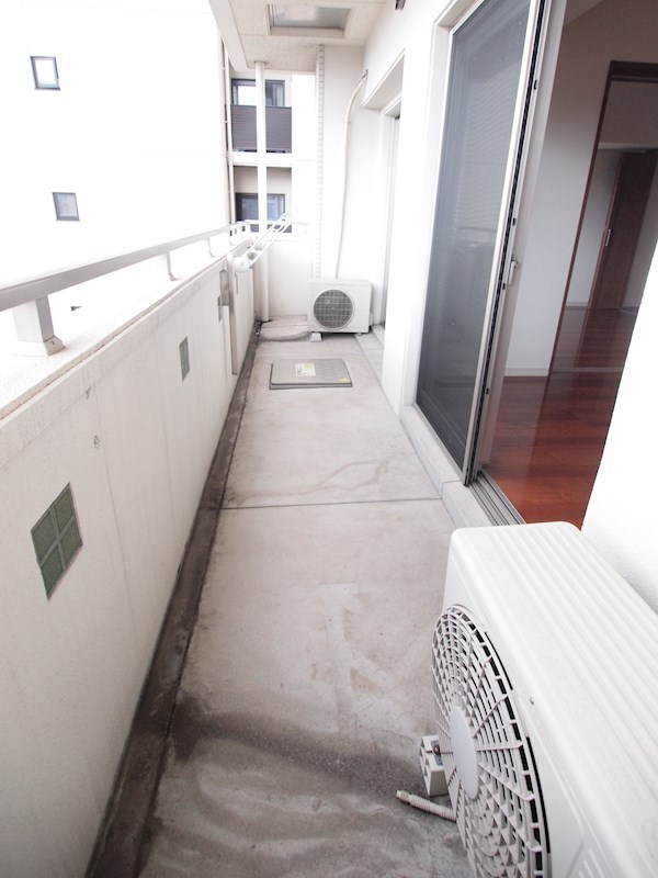 バルコニー　ベランダ。