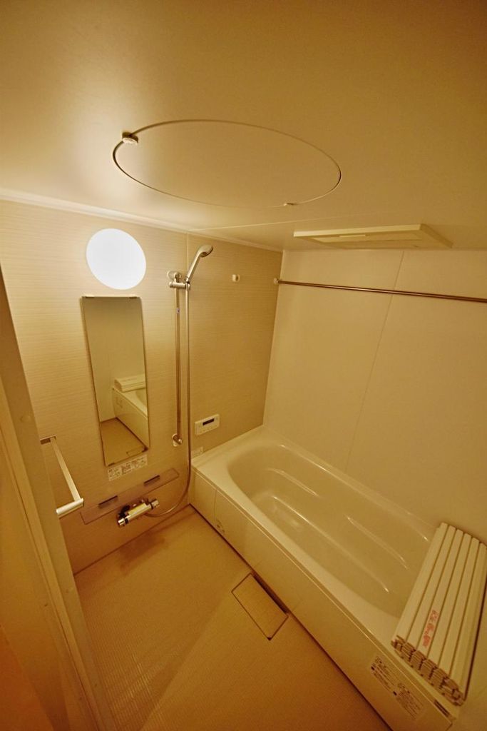 バス・シャワールーム　★お問い合わせはタウンハウジング聖蹟桜ヶ丘店まで★
