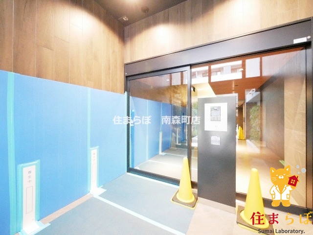 エントランス　共用部の印象も大切に