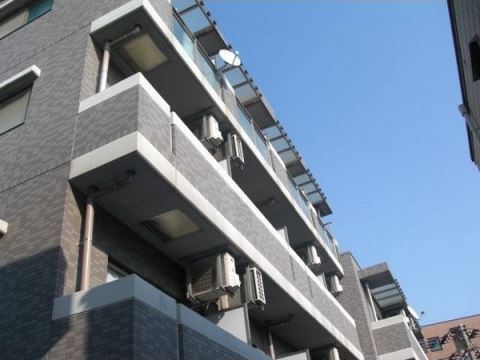 建物外観　2002年完成♪
