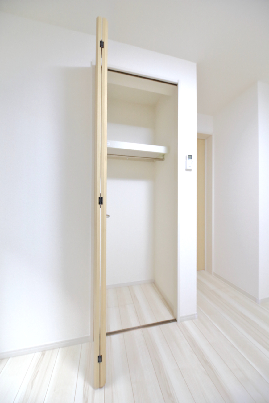 収納　202号室の写真を引用