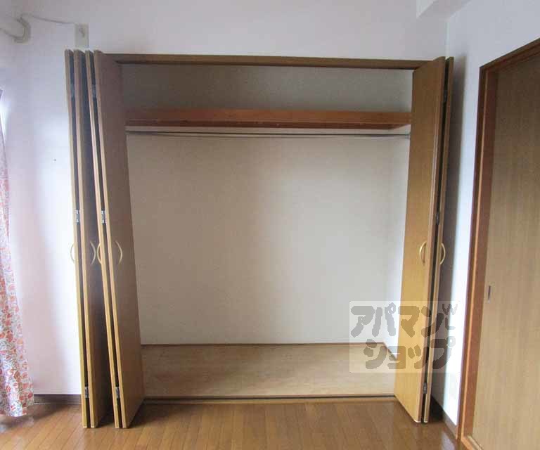 収納　２０２号室の写真です。