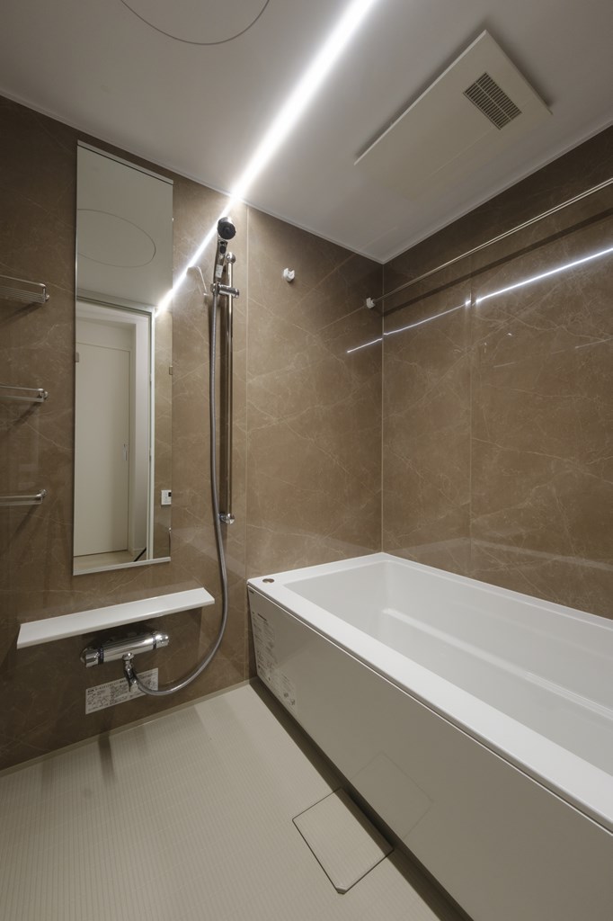 バス・シャワールーム