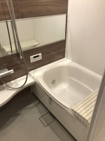 バス・シャワールーム　※同建築会社施工別物件参考写真（実際とは異なります）