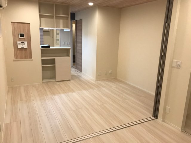 居室・リビング　※同建築会社施工別物件参考写真（実際とは異なります）