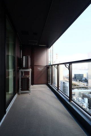 バルコニー　バルコニー