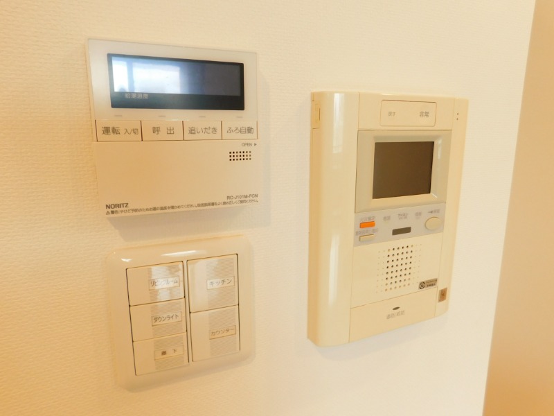 セキュリティ　モニター付きインターホンです♪