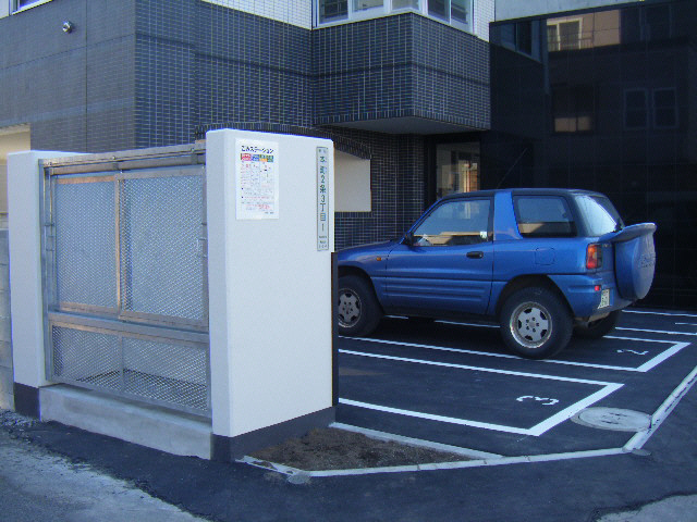 駐車場　駐車場