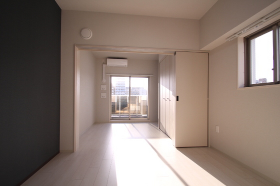 居室・リビング　※別部屋の写真です