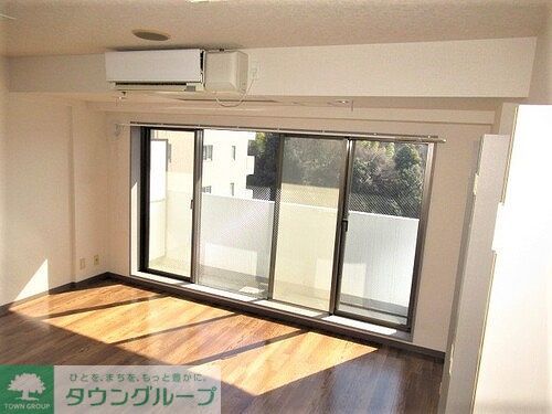 居室・リビング　同タイプ別部屋写真