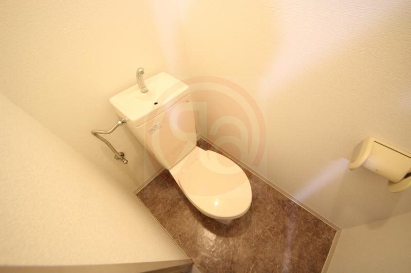 トイレ　落ち着いたトイレです