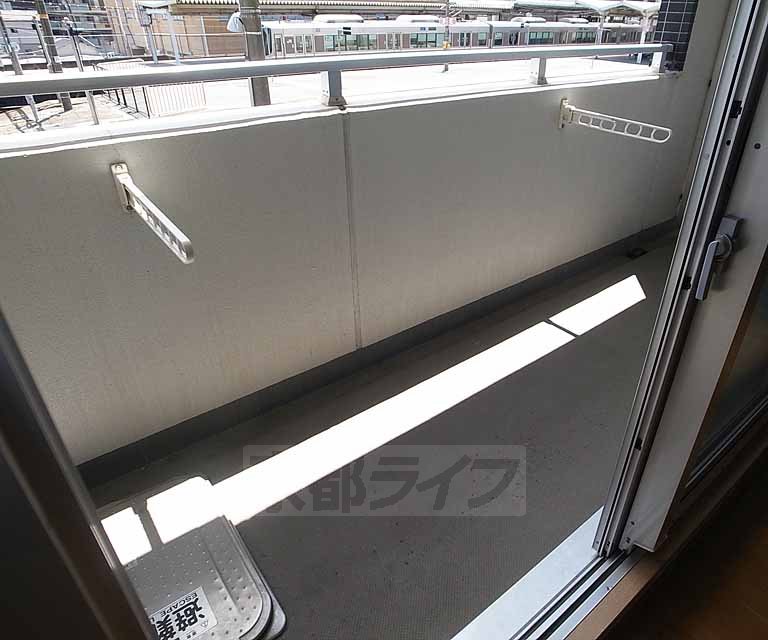 バルコニー　奥行きのあるベランダです。
