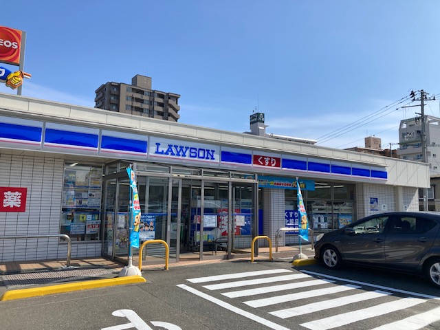 コンビニ　ローソン岩手高校前店（コンビニ）まで256m