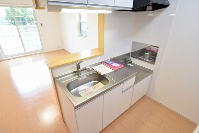 キッチン　こちらの物件はMODE不動産なら割引対象の１部屋です。