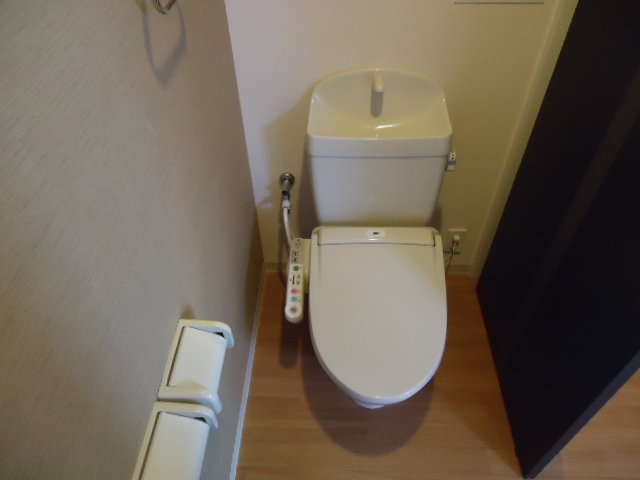 トイレ　シャワー付トイレ
