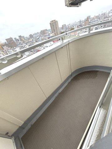 バルコニー　お洗濯にも便利なバルコニー付き
