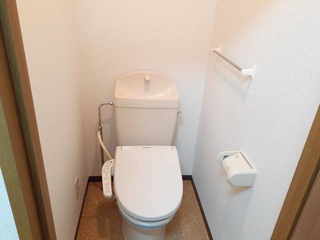 トイレ　コンパクトで使いやすいトイレです